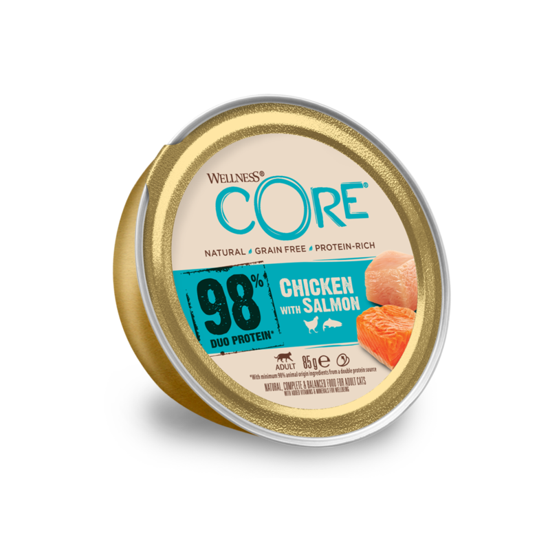 ushqim i njome konserve per mace me mish pule dhe salmon